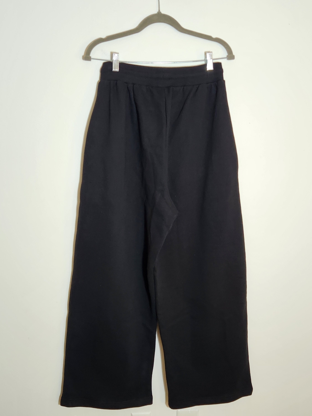 Seventh Earth Studios Black Wide Leg Sweatpants Size Medium NWOT - Picture 4 of 9